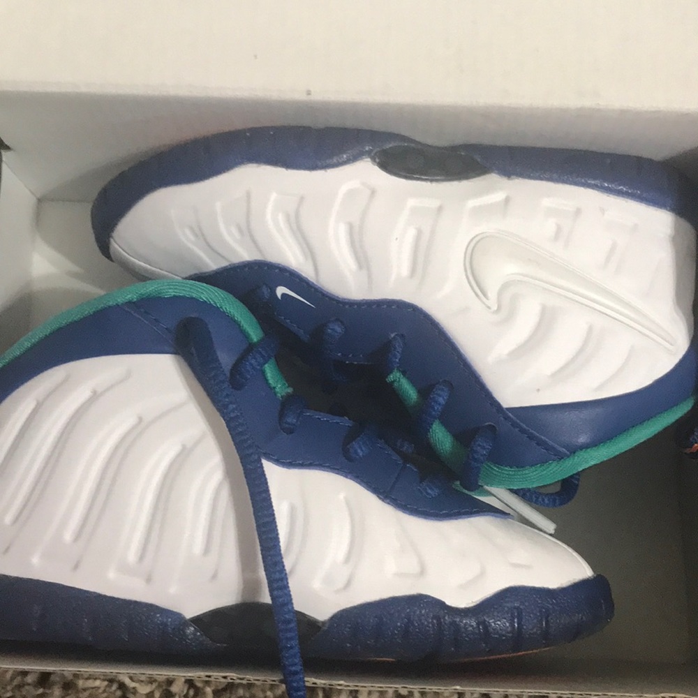 Kids shoes
